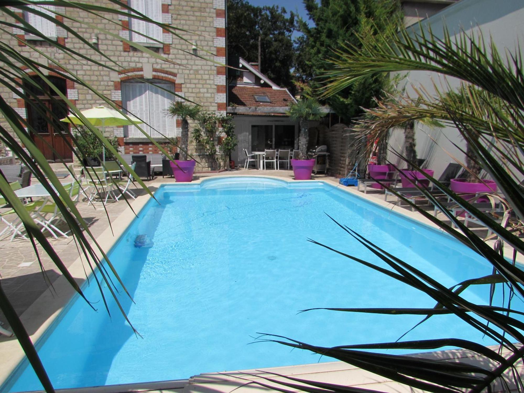 Hotel Manoir Francois 1Er Vitry-le-François Exterior foto